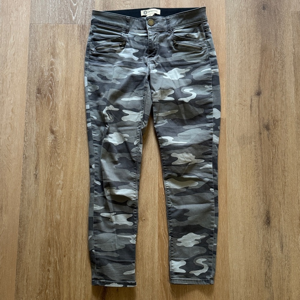 Democracy gray camo skinny crop jean. 27” inseam. Size 6. Ab technology. - Picture 5 of 8